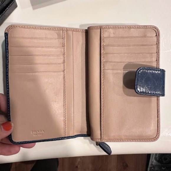 Prada Wallet Blue - Picture 4 of 5